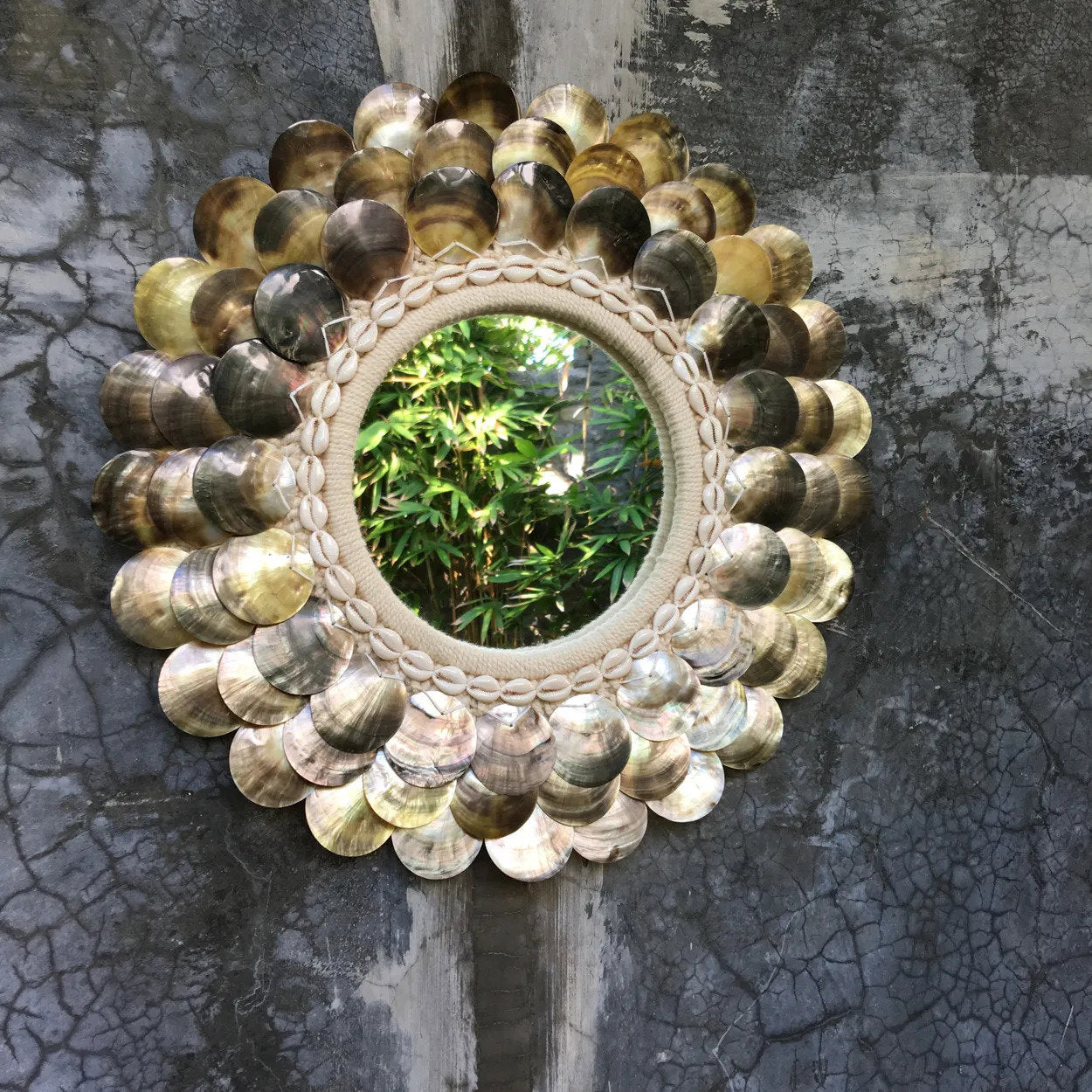 The Coin Mirror - Natural Brown - M_40