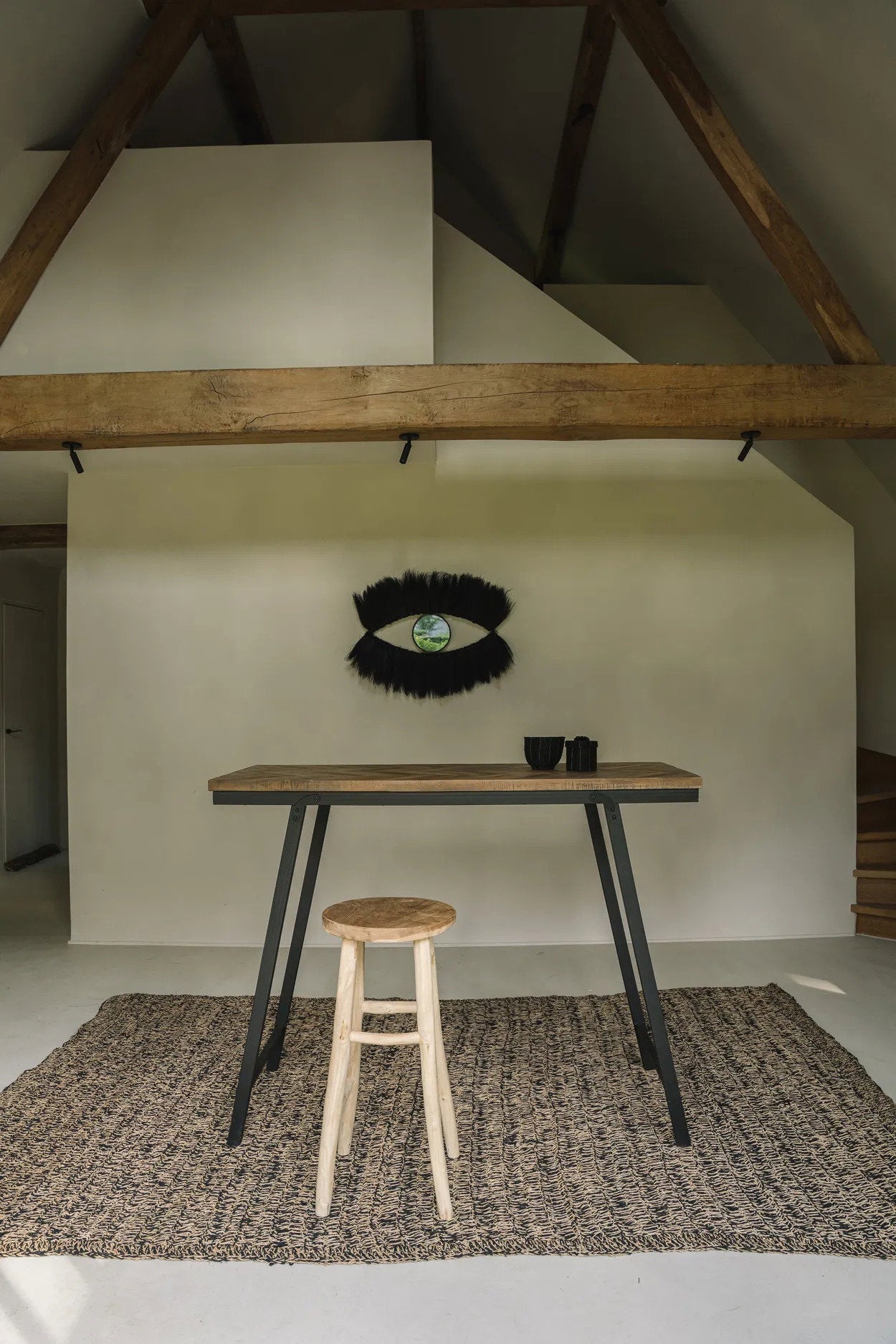 "The Black Eye Mirror - Black"