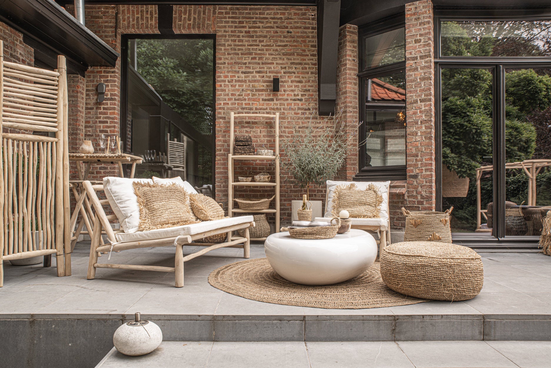 The Raffia Flowers Pouf - Natural