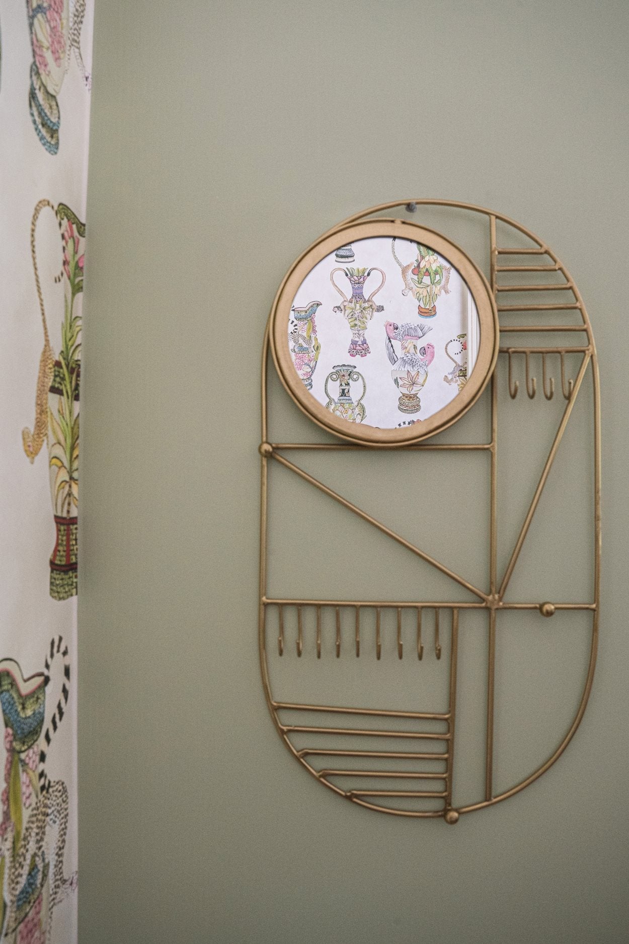 Do I Look Pretty" Wall Hanger - Brass