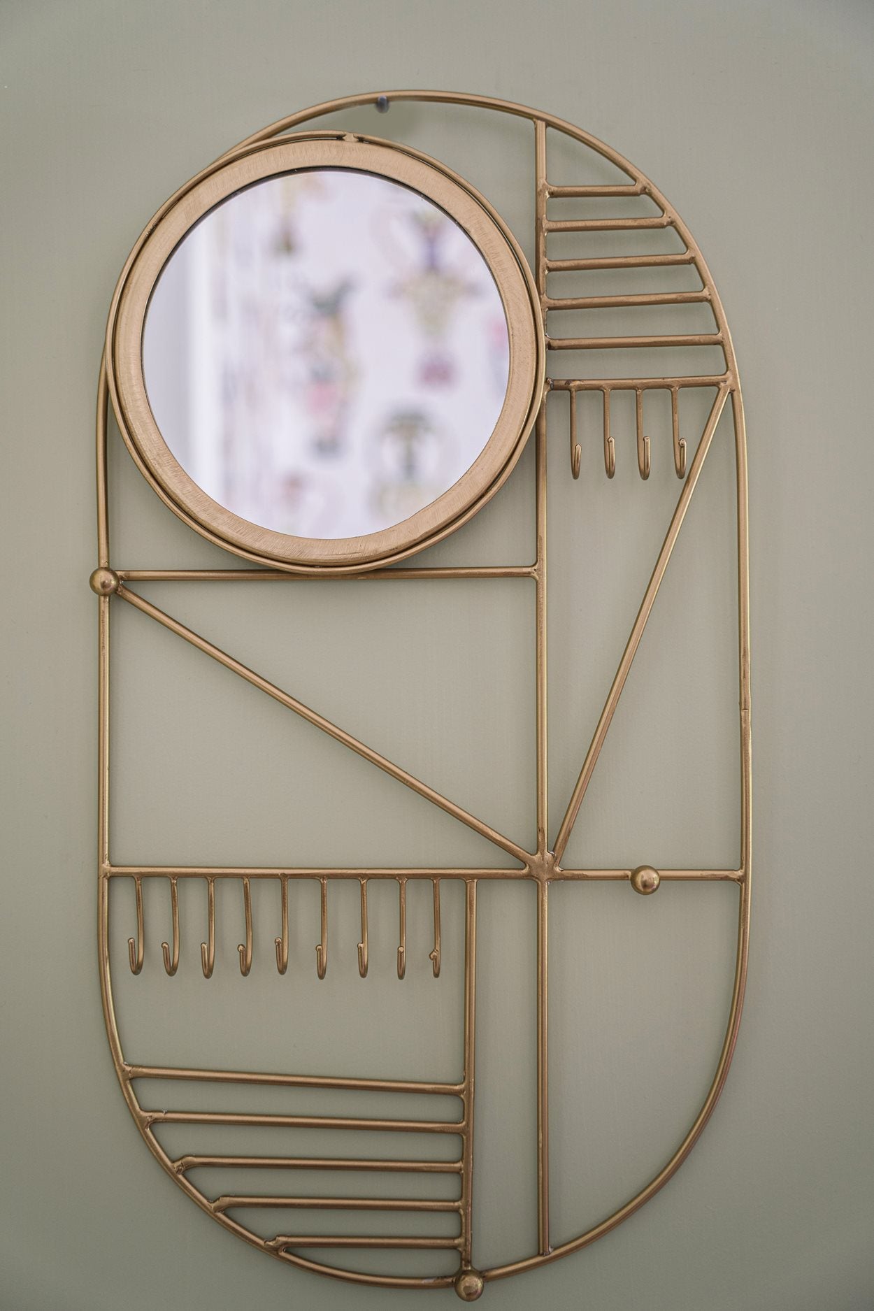 Do I Look Pretty" Wall Hanger - Brass