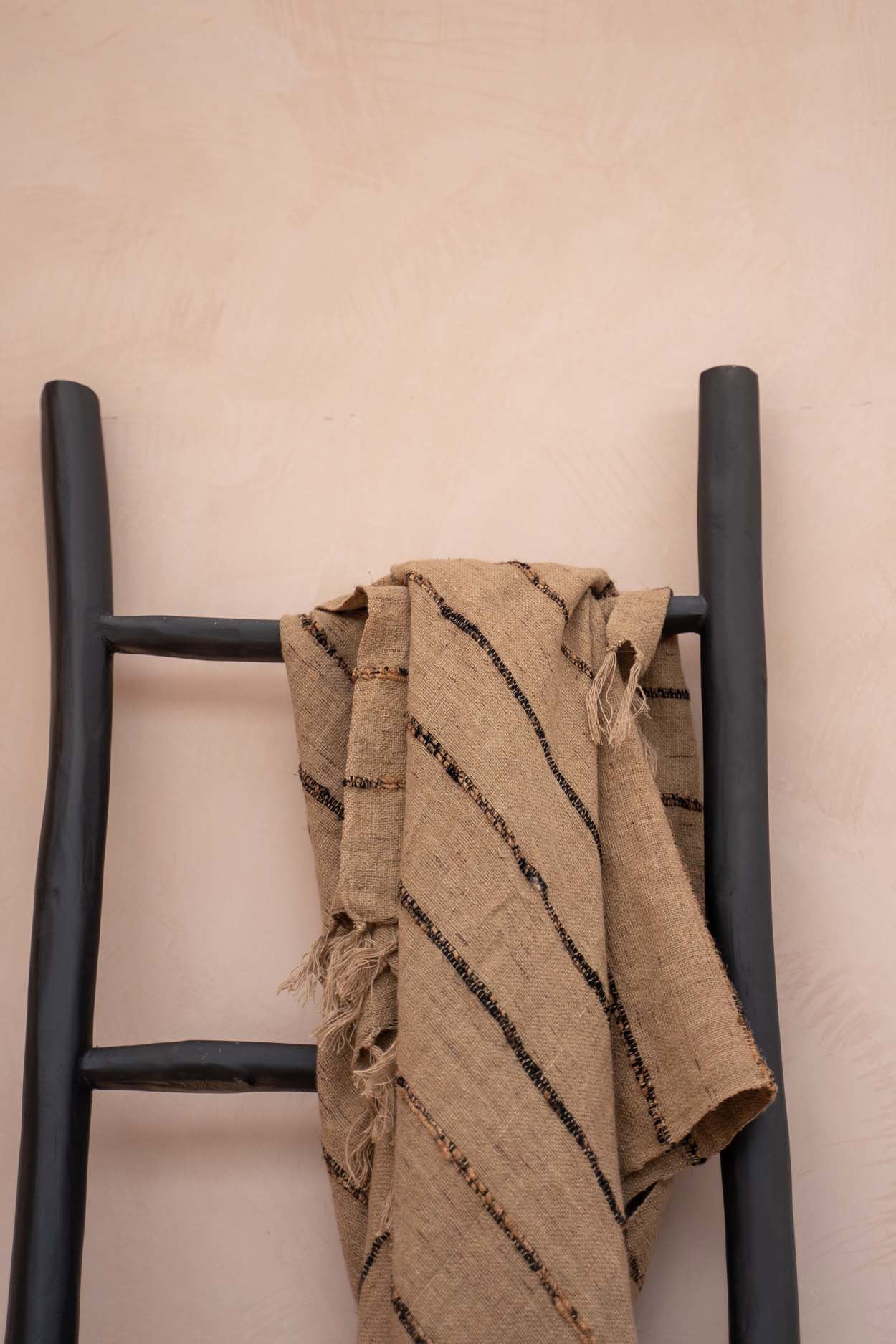 "The s'il vous Plaid - Beige Black"