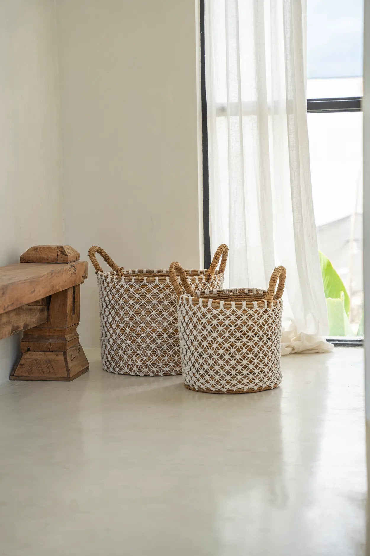 The Crossed Stitched Macrame Basket - M
