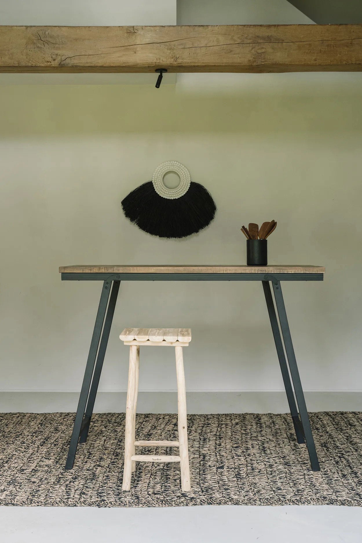 "The Shell Alang Alang - Black"